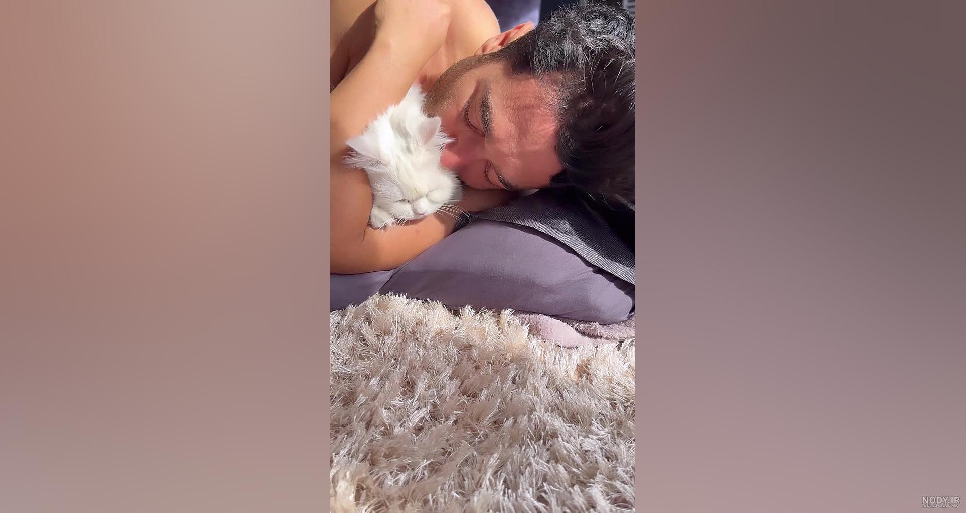 چالش خاک بر سری 😂 لب گرفتن دختر پسرا از هم چالش خاک بر سری 😂 لب گرفتن دختر پسرا از هم