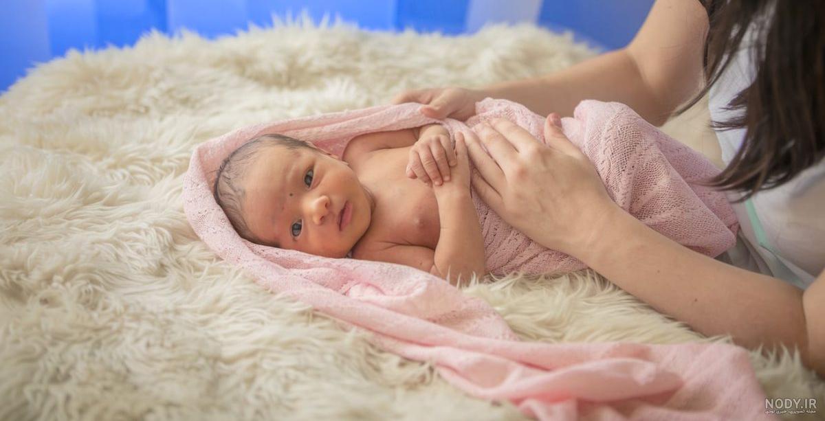 37 ژست عکاسی جذاب پدر و مادر با نوزاد + تصاویر | کاردستون ✓