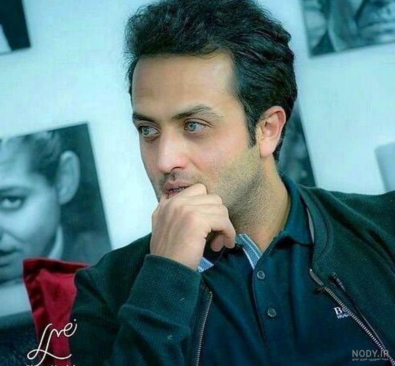 Timeless Gaze ⏳ . . #پاییز #ژست #مرد #عکاسی#زمان Timeless Gaze ⏳ . . #پاییز #ژست #مرد #عکاسی#زمان
