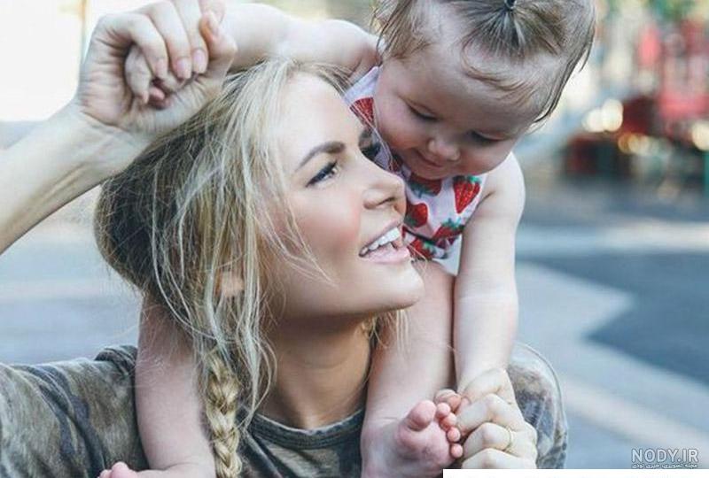 انواع ژست بارداری در فضای باز برای مادران خوش‌سلیقه | عکستو