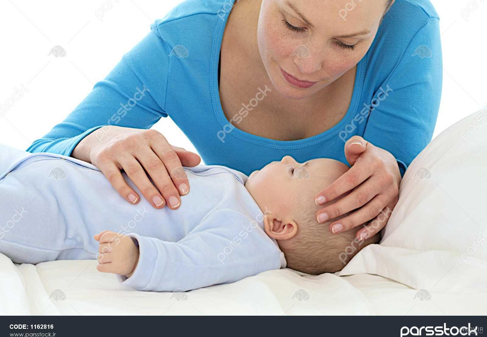 فرشته محمودی‎ | ‎بنظرتون میشه یه مادر بین بچه هاش فرق بزاره؟ #بچه #پسر  #دوقلو #مادر #خدا #نینی‎ | Instagram