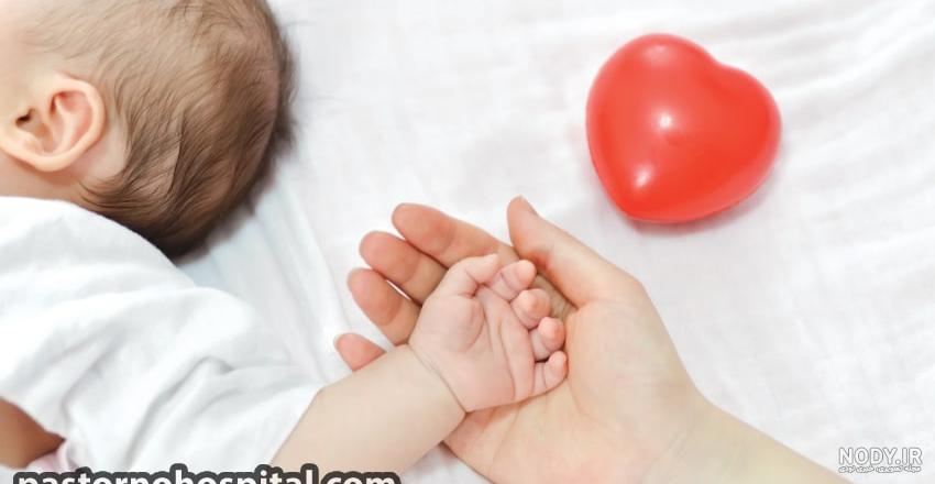 وکتور مادر با حجاب اسلامی در حال در آغوش گرفتن نوزاد پسر بصورت فایل EPS لایه باز | رزتم وکتور مادر با حجاب اسلامی در حال در آغوش گرفتن نوزاد پسر بصورت فایل EPS لایه باز | رزتم