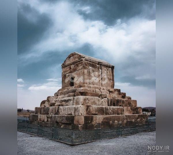 تصویرسازی کوروش کبیر، پادشاه هخامنشی، به سبک دستی، جدا از زمینه 1726864