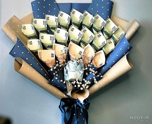کارت تولد با کیک تولد بادکنک و کادو 1039170 کارت تولد با کیک تولد بادکنک و کادو 1039170