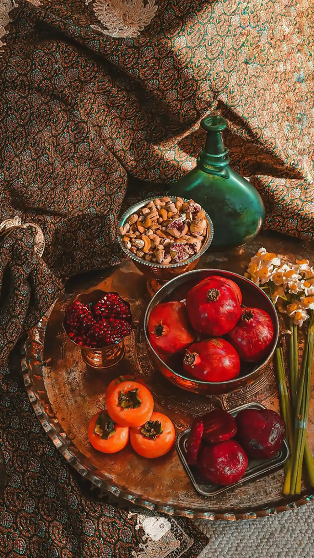 جذابترین ایده ها برای دکور شب یلدا 1402 | 65 عکس و فیلم آموزشی - دکورمگ جذابترین ایده ها برای دکور شب یلدا 1402 | 65 عکس و فیلم آموزشی - دکورمگ