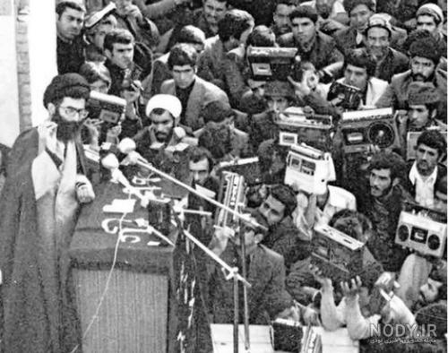 عکس| تصویر قدیمی از رهبر انقلاب در کنار چهار فرزندشان در خانه شخصی