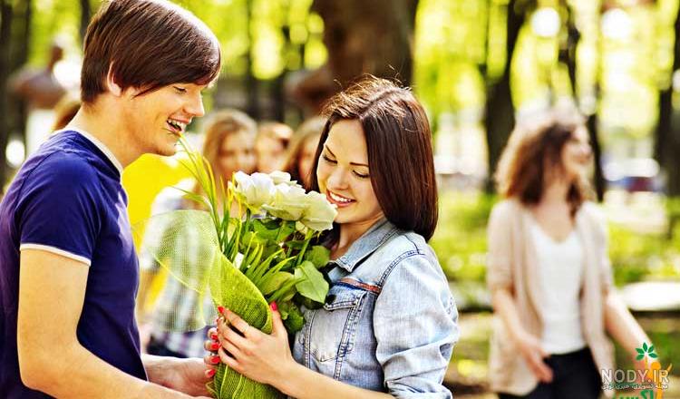 نشانه های زن عاشق [+ چگونه بفهمیم زن شوهرداری دوستمان دارد؟]