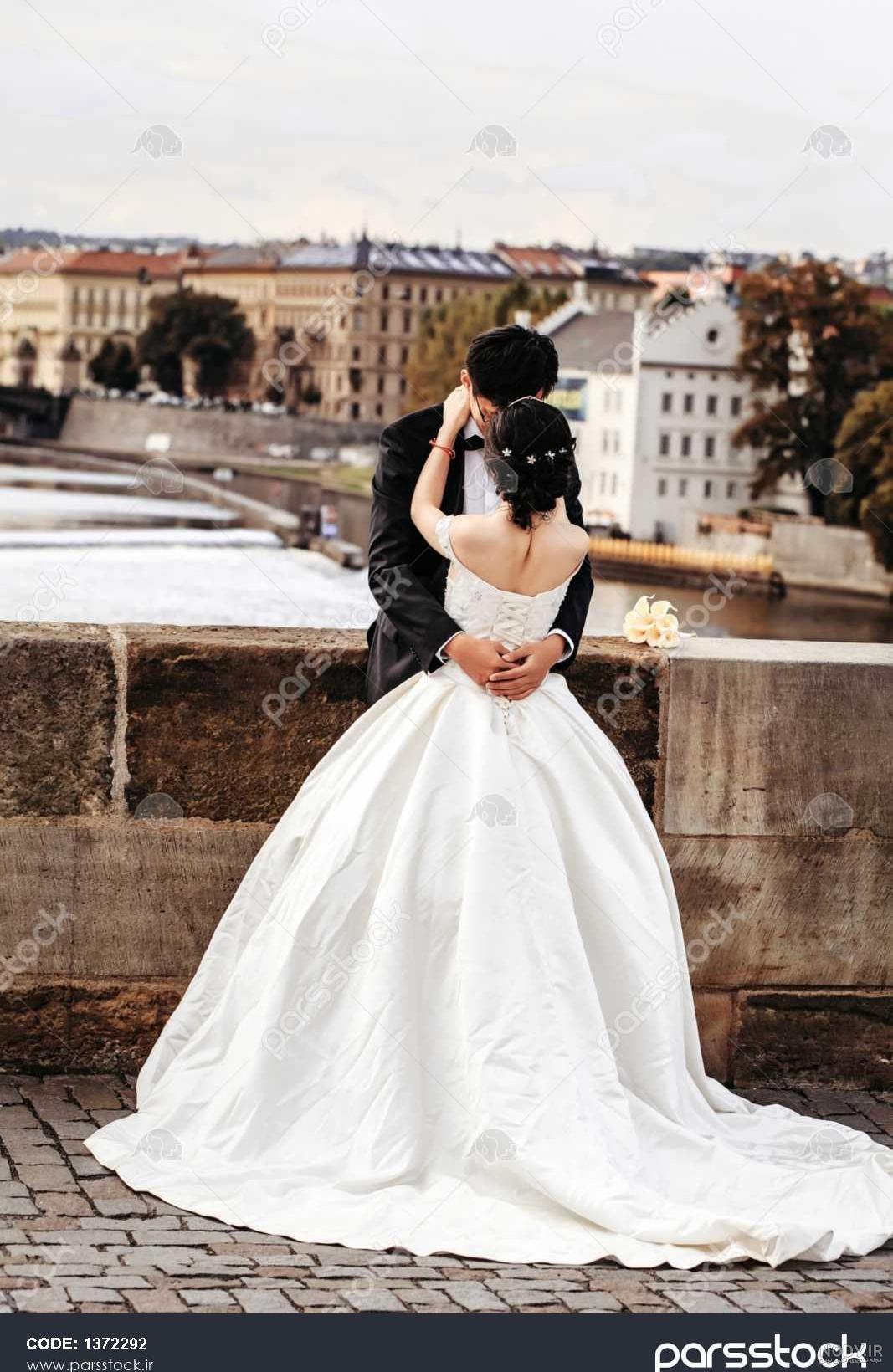 عکس عروس داماد رقص