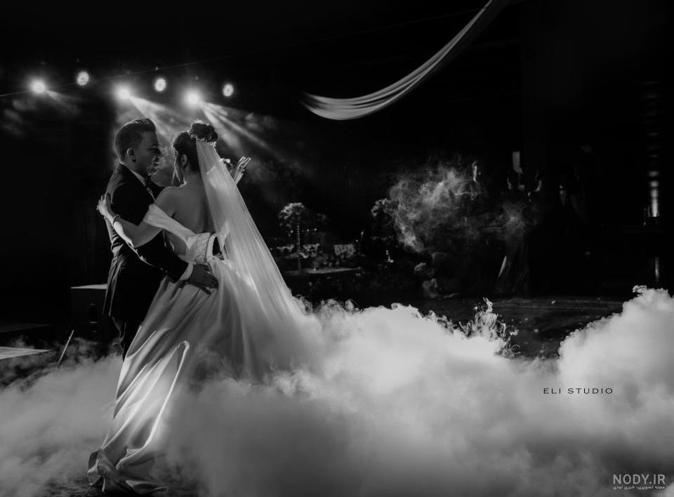 عکس عروس و داماد در شب