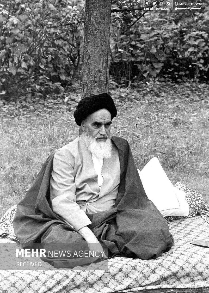 عکس رهبر سیاه سفید