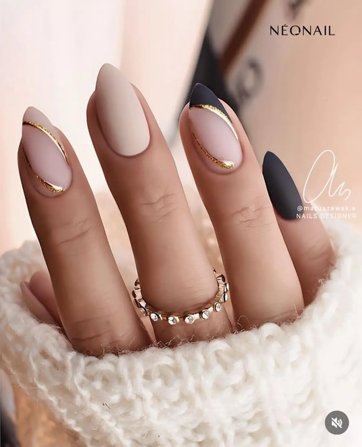 عکس ناخن ساده و شیک دخترانه عکس ناخن ساده و شیک دخترانه