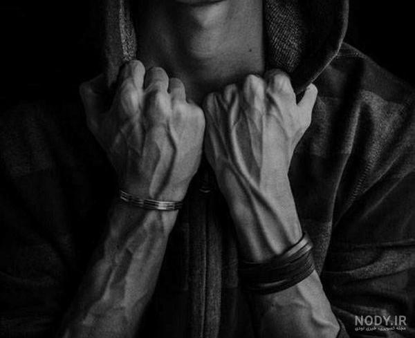 عکس پروفایل پسرانه لاکچری سیاه سفید