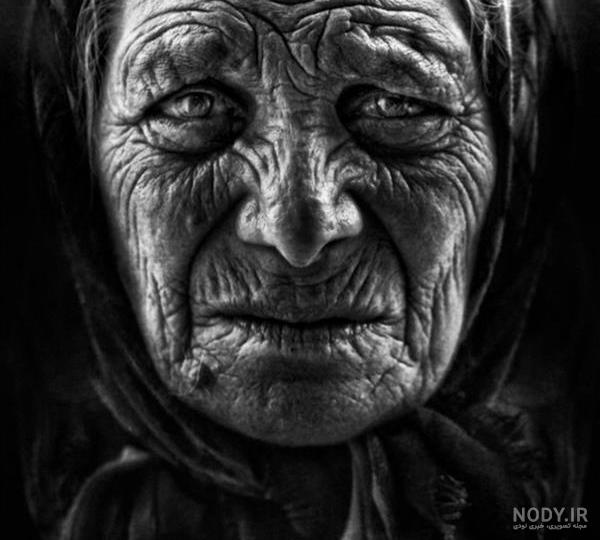 نقاشی مادربزرگ با آموزش تصویری همه مراحل نقاشی مادربزرگ با آموزش تصویری همه مراحل