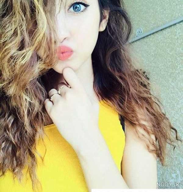 ژست عکس سلفی دخترانه در طبیعت ژست عکس سلفی دخترانه در طبیعت