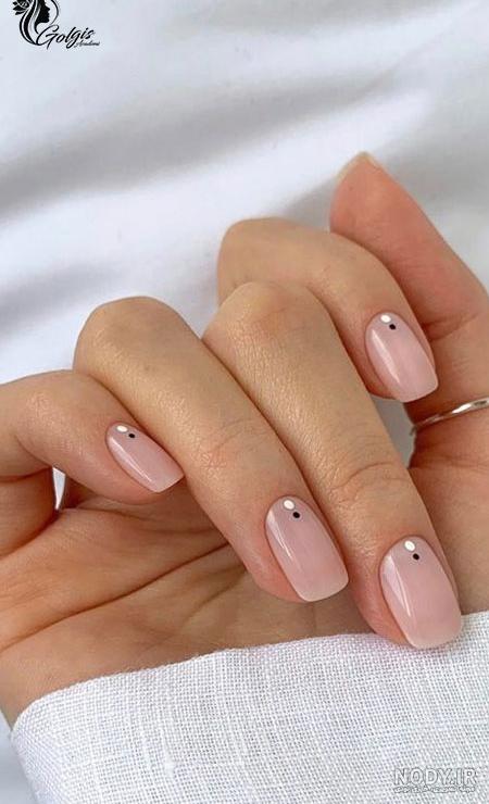 ۶۶ مدل ناخن ساده و شیک دخترانه جدید ۱۴۰۲ ؛ طرح های خاص و باکلاس - ماگرتا