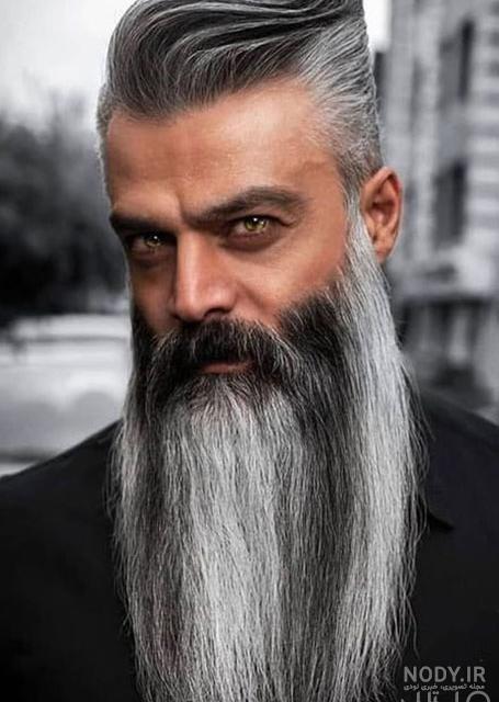 عکس با کیفیت قیچی و سیبیل بلند