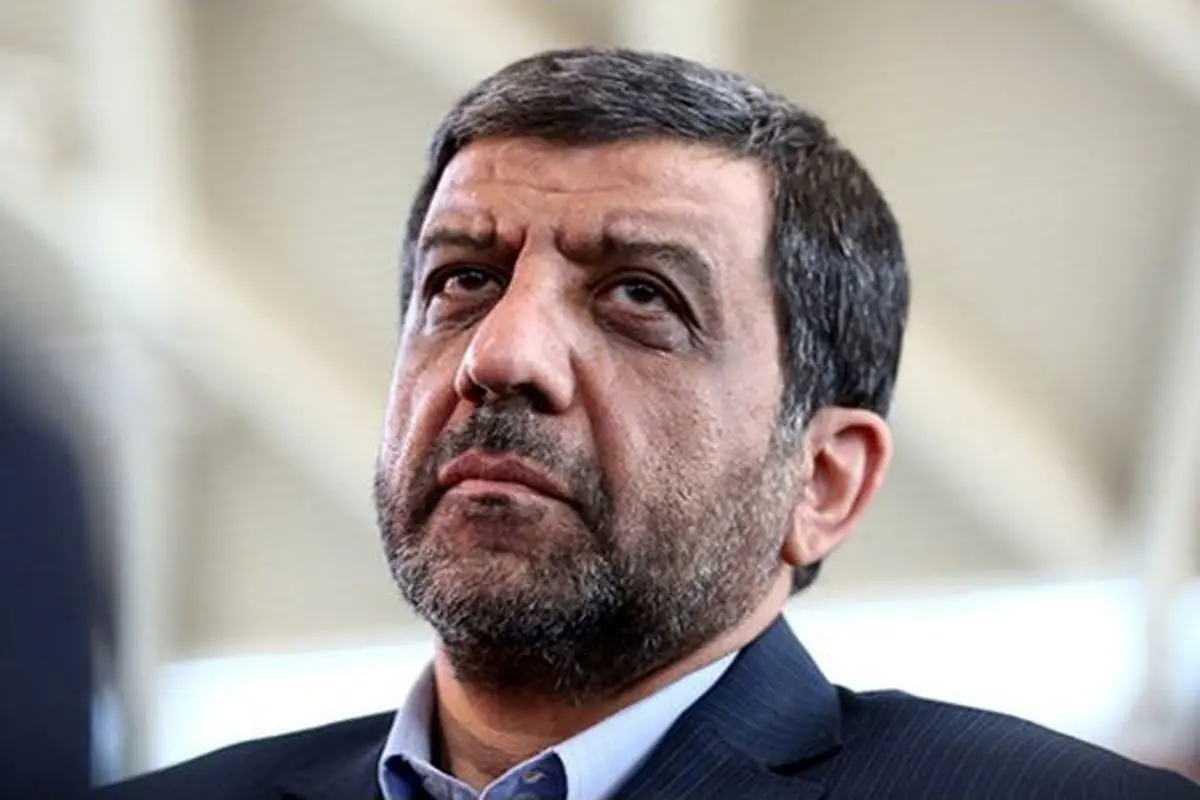 تصاویری از خانواده رئیسی در فرودگاه مشهد تصاویری از خانواده رئیسی در فرودگاه مشهد