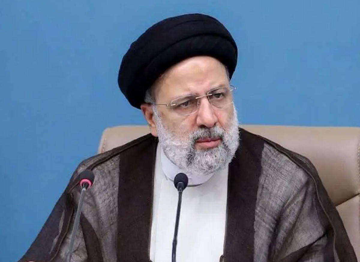 عباس قادری به رئیسی : ۴۵ ساله ارزوی یه همچین روزی رو داشتم عباس قادری به رئیسی : ۴۵ ساله ارزوی یه همچین روزی رو داشتم