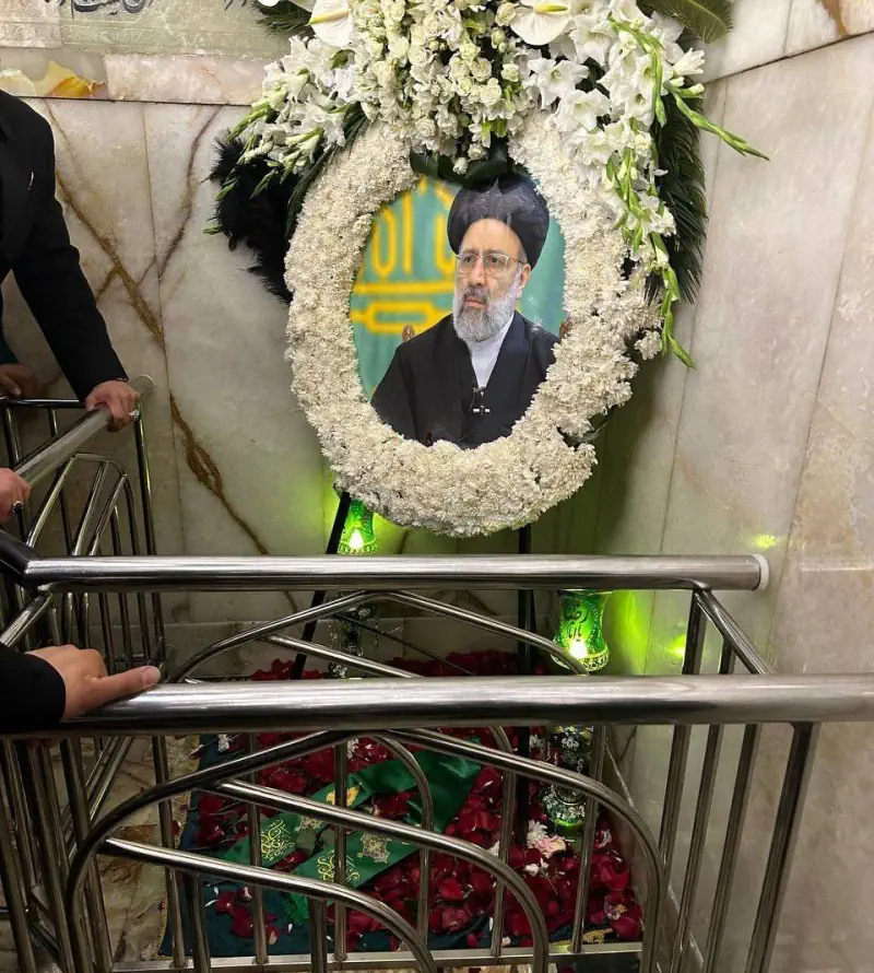 عکس قبر خالی رئیسی - عکس نودی