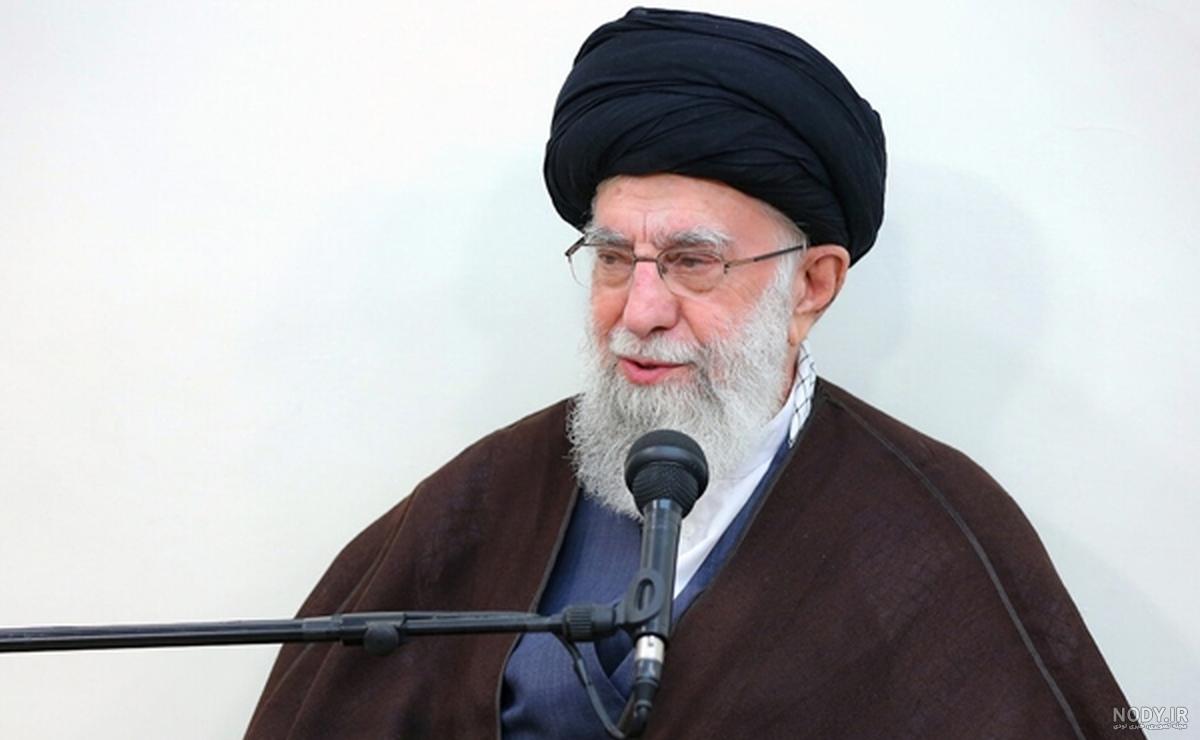 مشرق نیوز - عکس/ حضور رئیسی در منزل خانواده شهدای بجنورد
