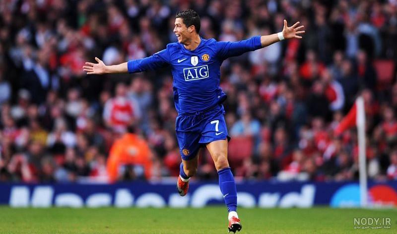 عکس رونالدو با شیر در منچستر یونایتد