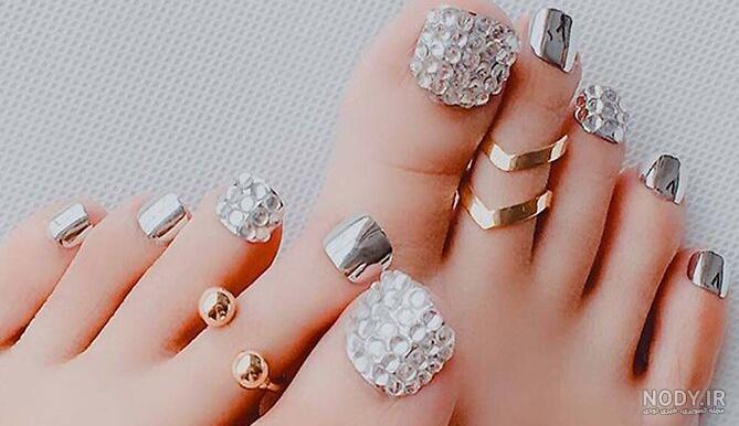 ۵۰ مدل طراحی ناخن پا جدید ۹۸ با طرحهای بینهایت شیک و مجلسی