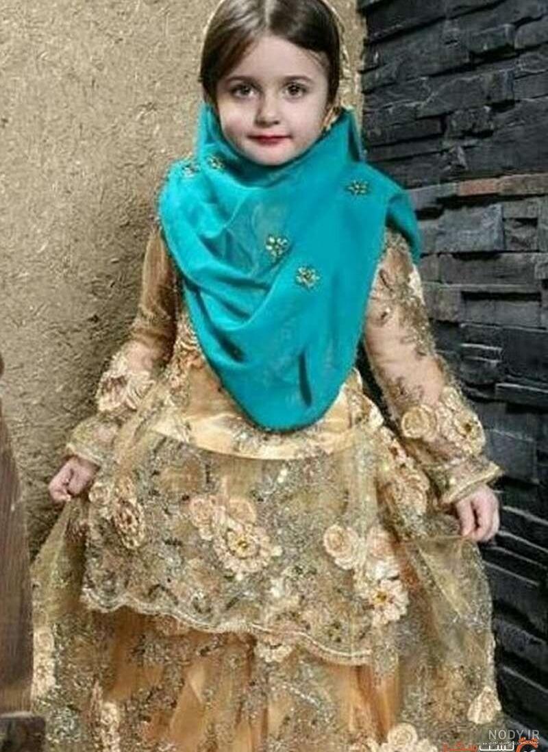 عکس زن با لباس ترکی