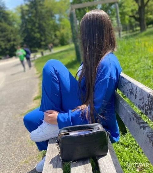 عکس زن در طبیعت شمال