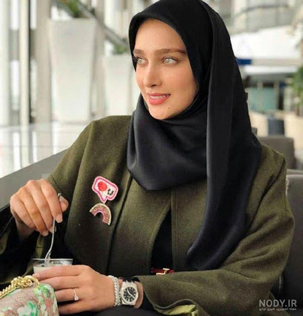 عکس هوش مصنوعی دختر با حجاب | گرافیک طرح عکس هوش مصنوعی دختر با حجاب | گرافیک طرح
