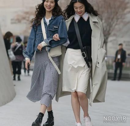 عکس دختر کره ای با گوشی