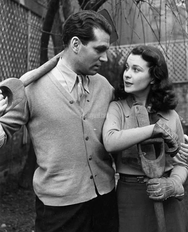 ما عاشق زن های سینمای کلاسیک هستیم - Happy birthday Vivien Leigh (November 5, 1913 - July 8, 1967) ویوین لی تولد: 5 نوامبر 1913 ، دارجلینگ، هند مرگ : 8 جولای ما عاشق زن های سینمای کلاسیک هستیم - Happy birthday Vivien Leigh (November 5, 1913 - July 8, 1967) ویوین لی تولد: 5 نوامبر 1913 ، دارجلینگ، هند مرگ : 8 جولای