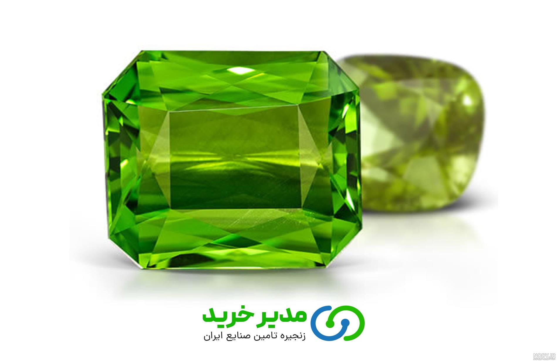 زبرجد پالاسایتی با اینکلوژن های رنگین کمانی