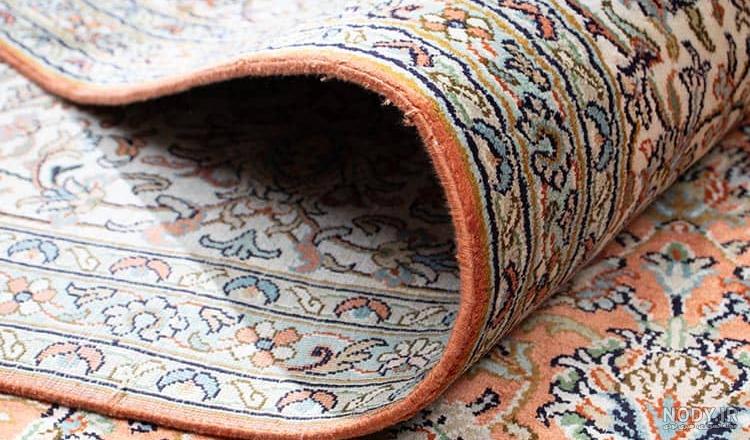 فرش دستباف تمام ابریشم قم، طرح گل‌وبلبل، 17 دی , 1403