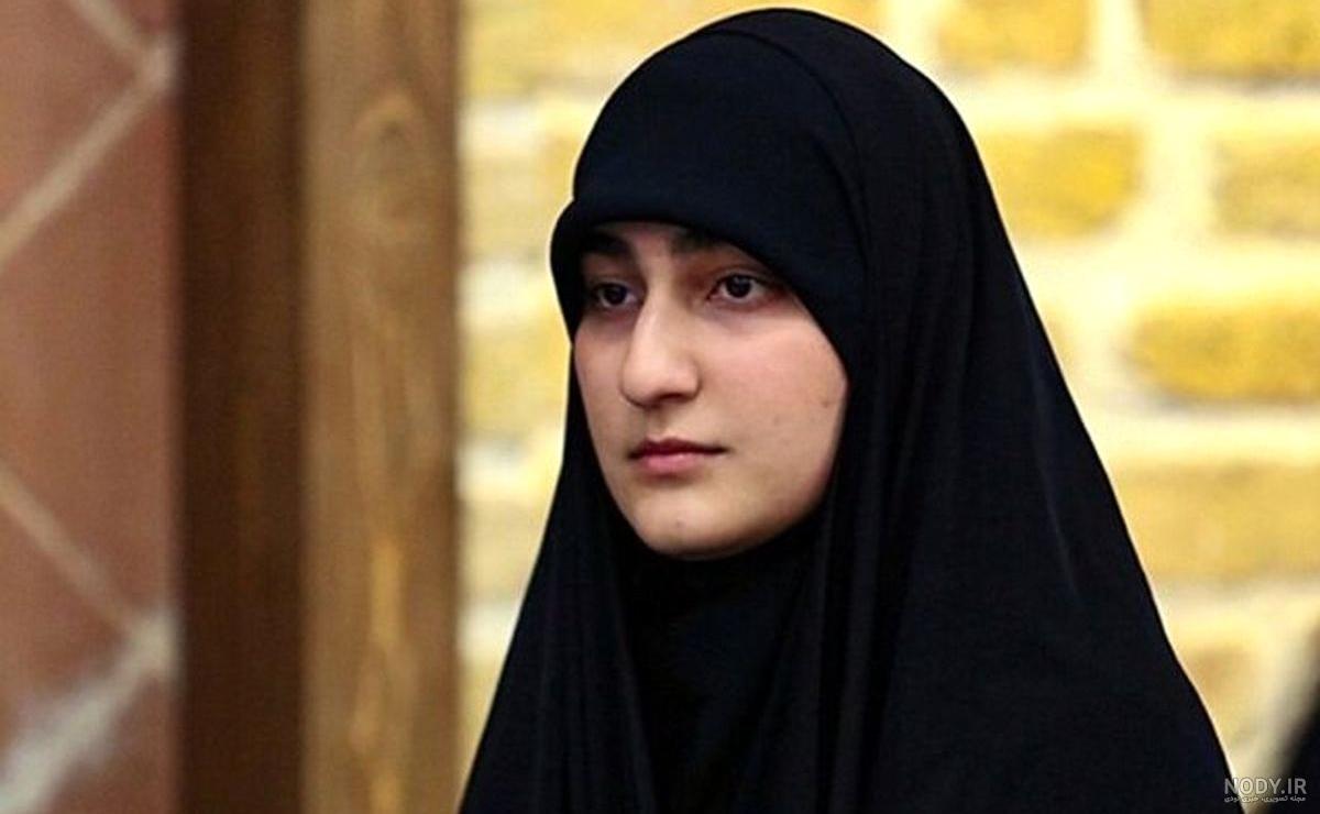 تصاویر جدید از فرزندان سردار سلیمانی در یک مراسم تصاویر جدید از فرزندان سردار سلیمانی در یک مراسم