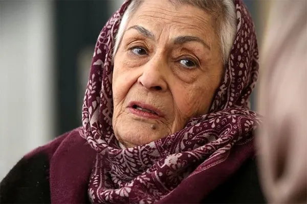 تصاویر | چهره‌های سرشناس در مراسم خاکسپاری ژاله علو