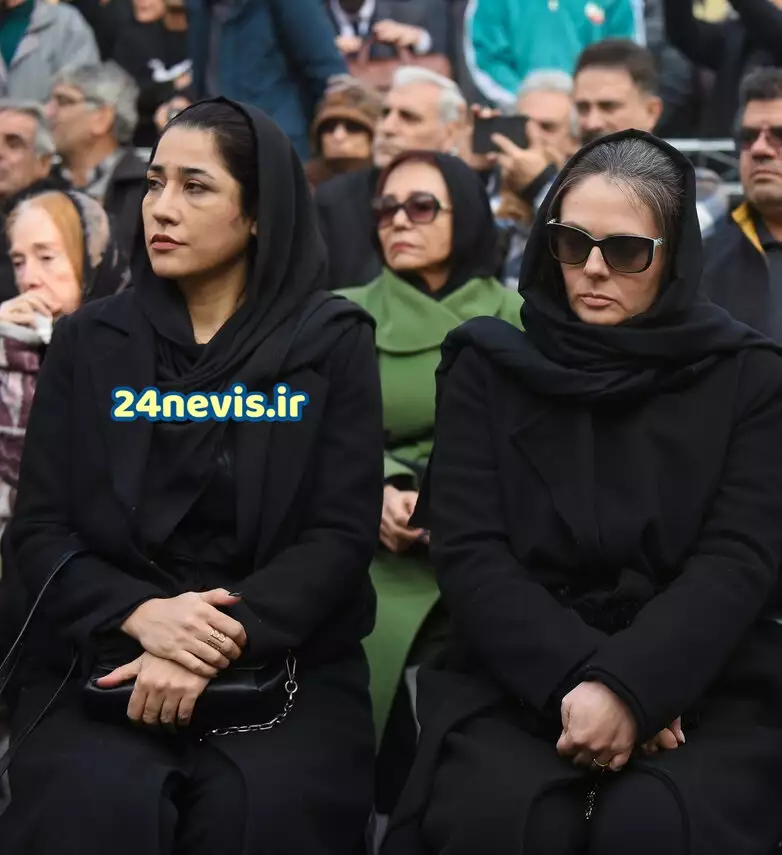 عکس خاکسپاری ژاله علو