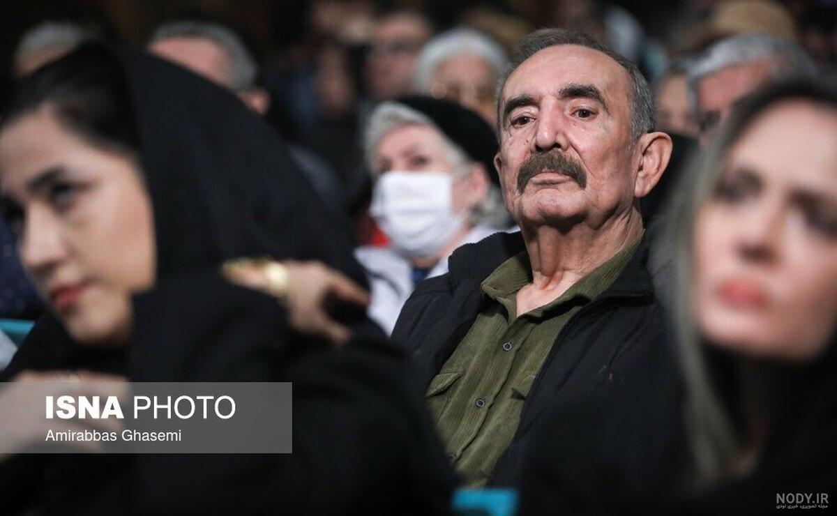 گزارش تصویری از مراسم خاکسپاری ژاله علو عکس:فاطمه خرم @ftme.photo.khrm  #ژاله_علو