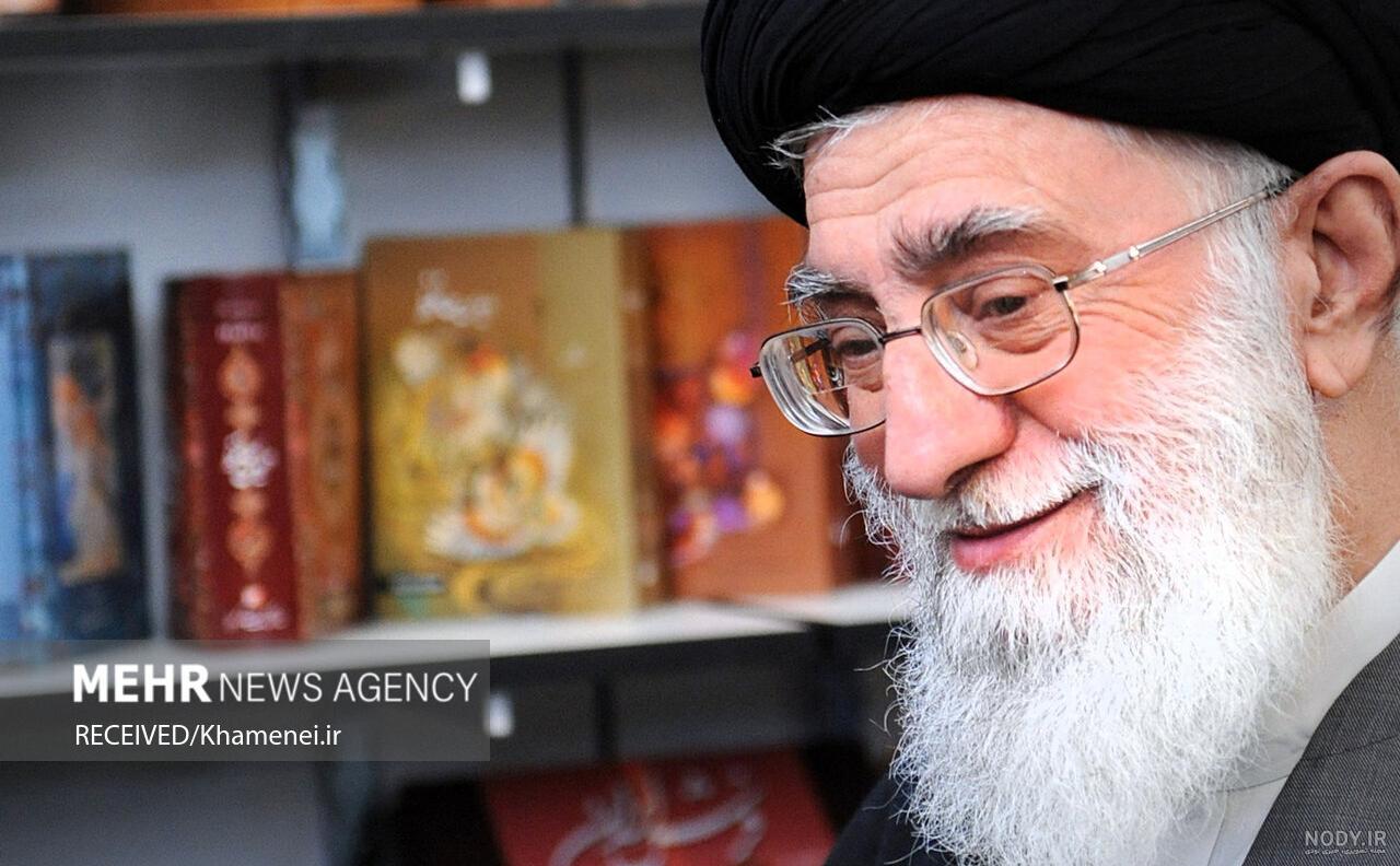 اهدای قرآن از سوی رهبر معظم انقلاب به زوج کتابدار+ عکس - تسنیم اهدای قرآن از سوی رهبر معظم انقلاب به زوج کتابدار+ عکس - تسنیم