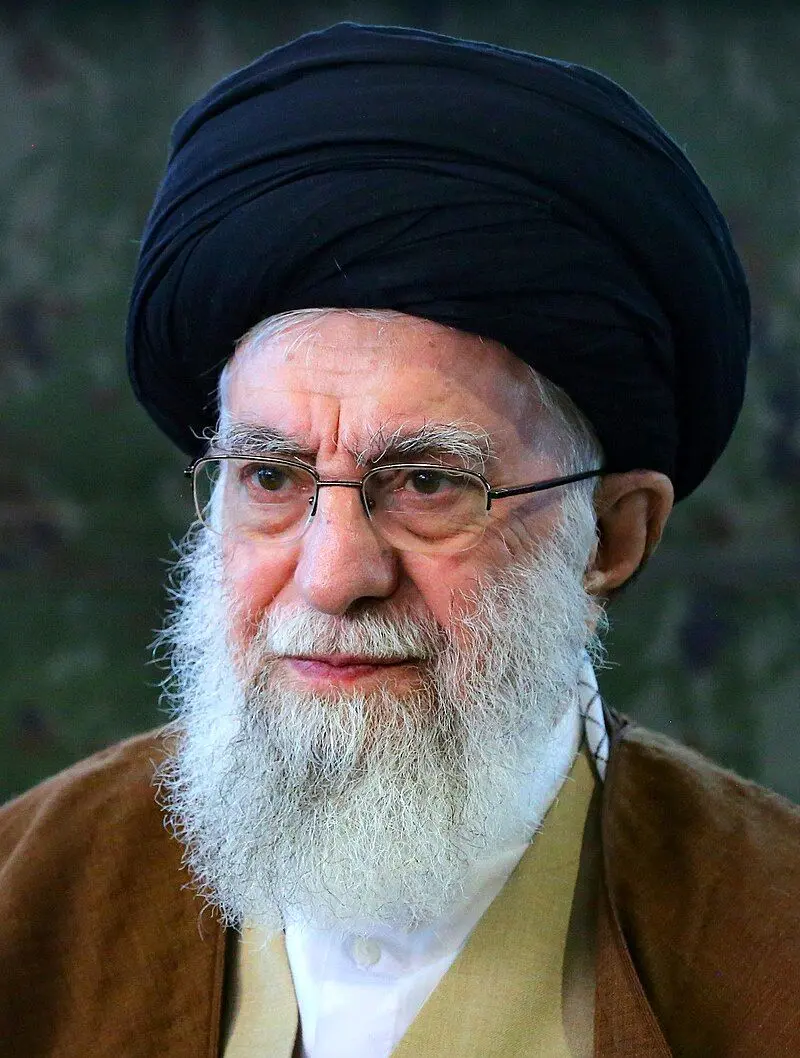 روزنامه شهروند: کتابخانه هدهد «خاله سمیه» روزنامه شهروند: کتابخانه هدهد «خاله سمیه»