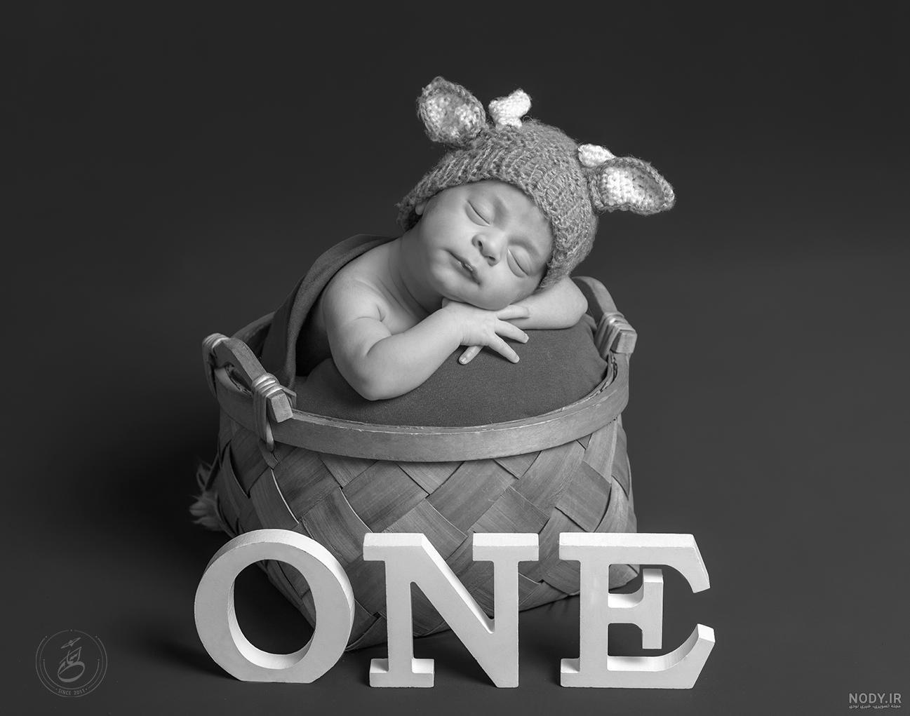 عکس با وسایل نوزاد