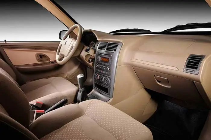 مشخصات پژو 405 GLX + مقایسه با سایر خودروها
