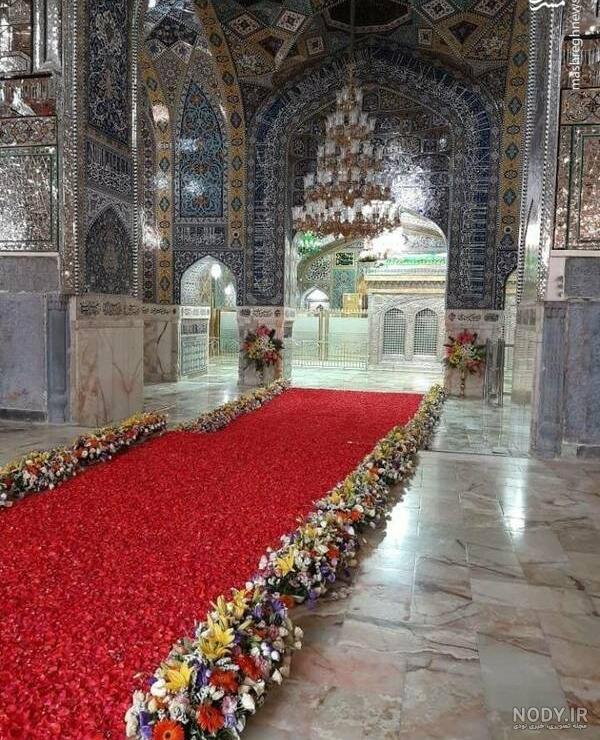 ژست عکس در حرم برای ثبت تصاویر مذهبی و عرفانی ژست عکس در حرم برای ثبت تصاویر مذهبی و عرفانی