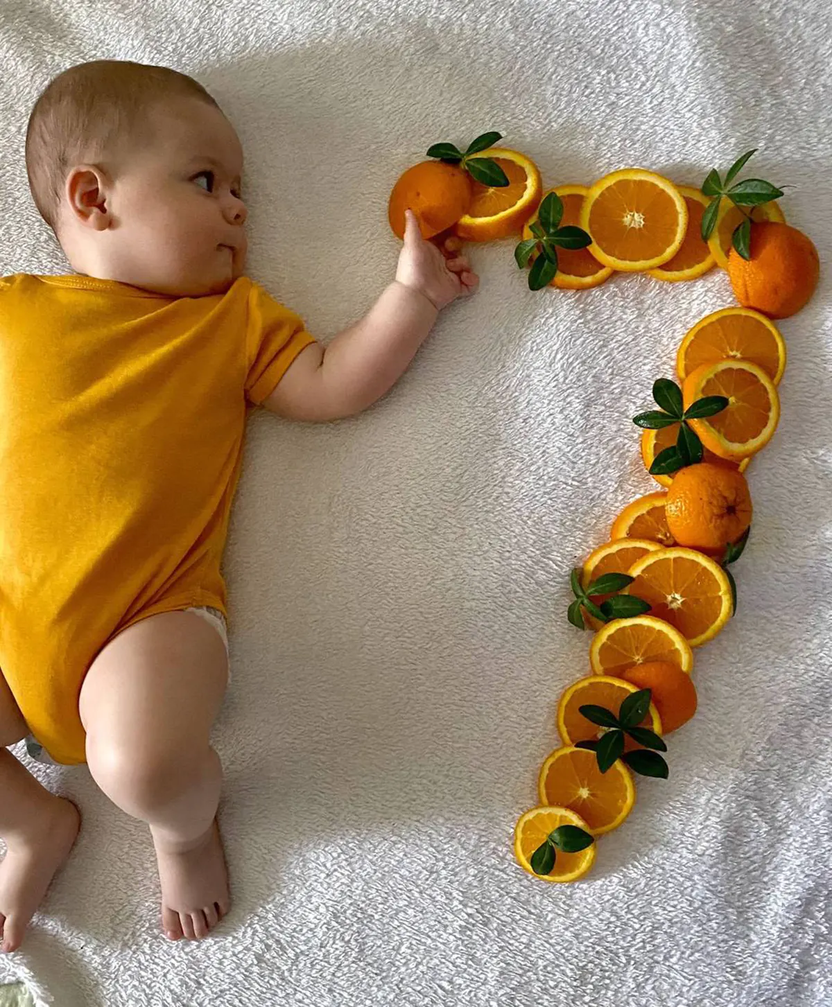 ایده عکس ماهگرد دختر