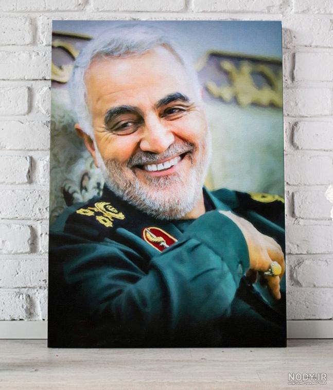 خرید و قیمت قاب عکس زیبای سردار سلیمانی با کیفیت عالی تصویر شهید حاج قاسم  سلیمانی از غرفه احلی من العسل 201