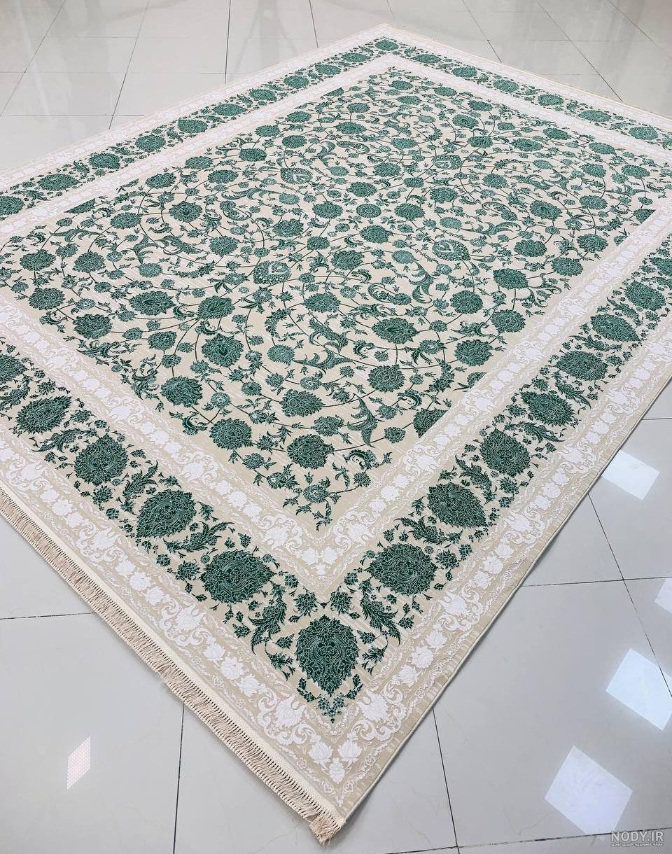 فرش افشان دلربا (گل درشت) زمینه لاکی 700 شانه - فرش گل نرگس کاشان