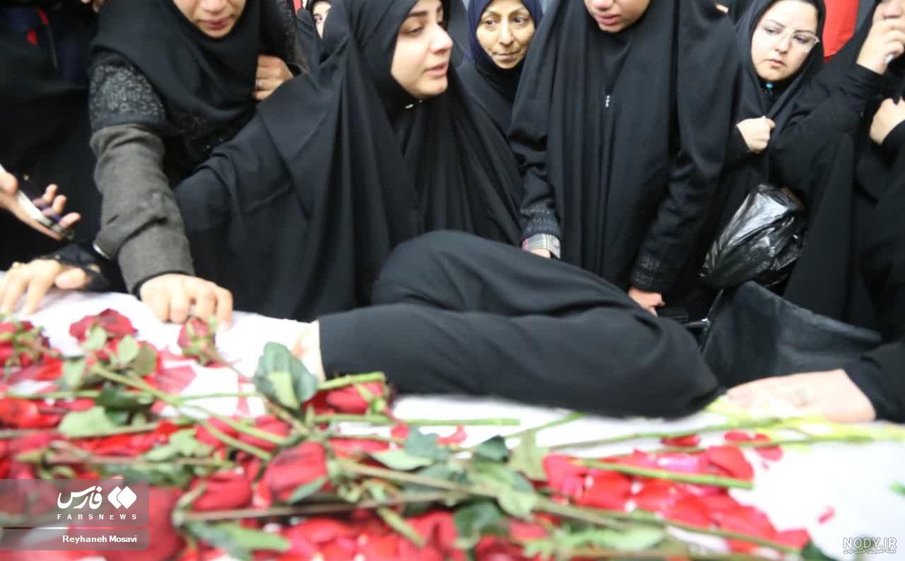 مراسم وداع با شهیده" فاطمه دهقان" از شهدای حادثه ترور کرمان در مشهد برگزار  شد - ایرنا