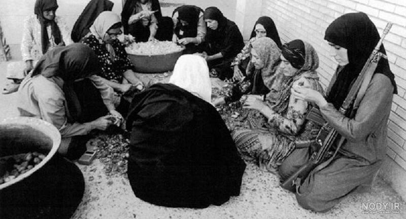 نمایشگاه مجازی پوستر‌های شهدای زن استان قزوین