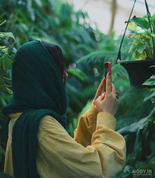110 عکس دست دختر برای پروفایل با گل و منظره + متن دست هایت - دلبرانه 110 عکس دست دختر برای پروفایل با گل و منظره + متن دست هایت - دلبرانه