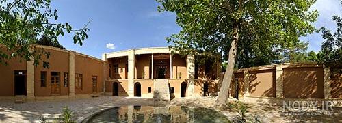 خانه امام خمینی(ره) در محله یخچال قاضی قم +تصاویر