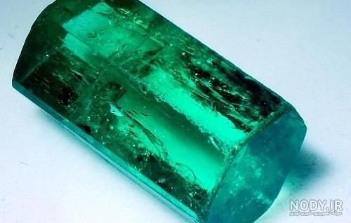 عکس سنگ زمرد اصل عکس سنگ زمرد اصل